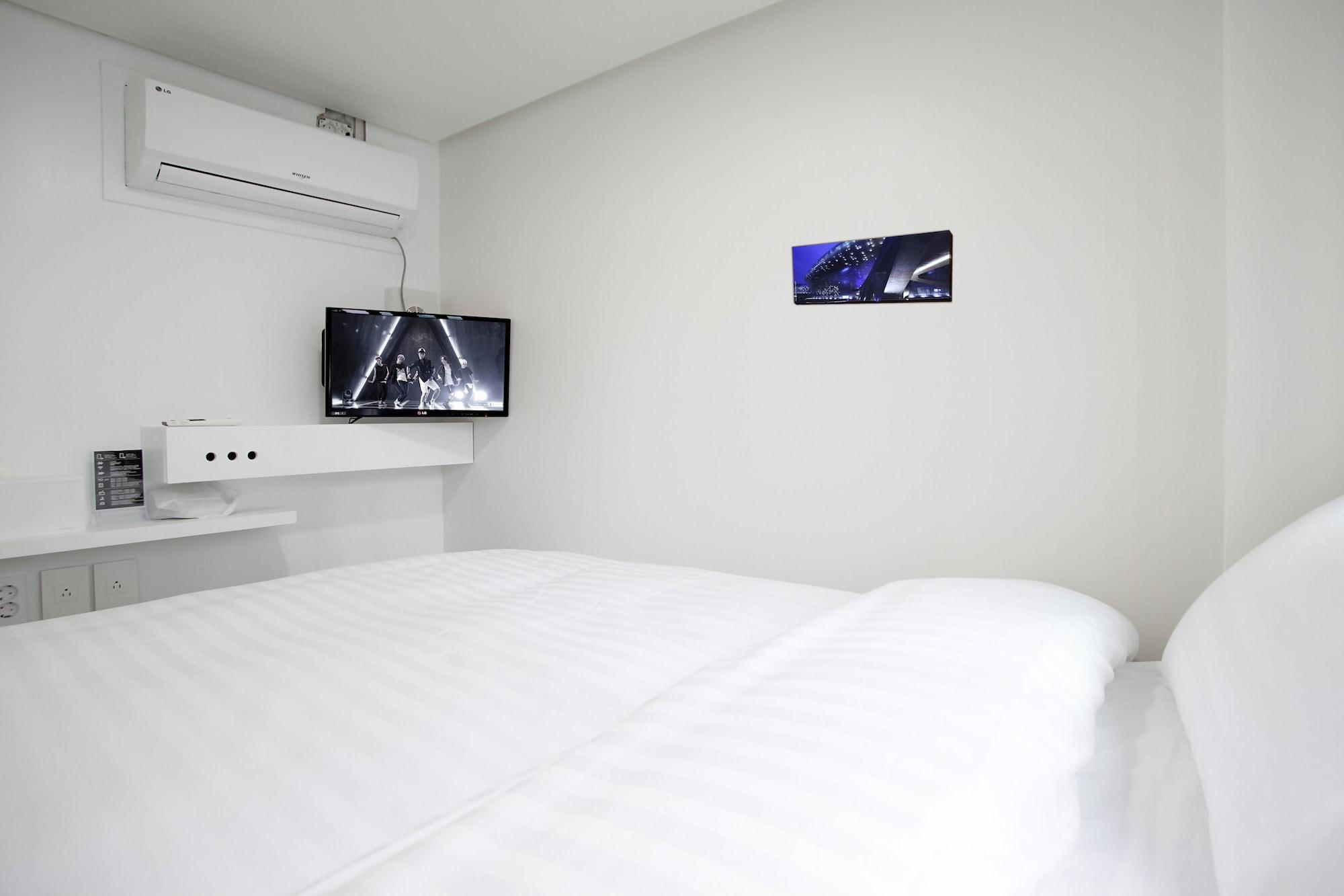 K-Pop Hotel Seoul Tower Esterno foto