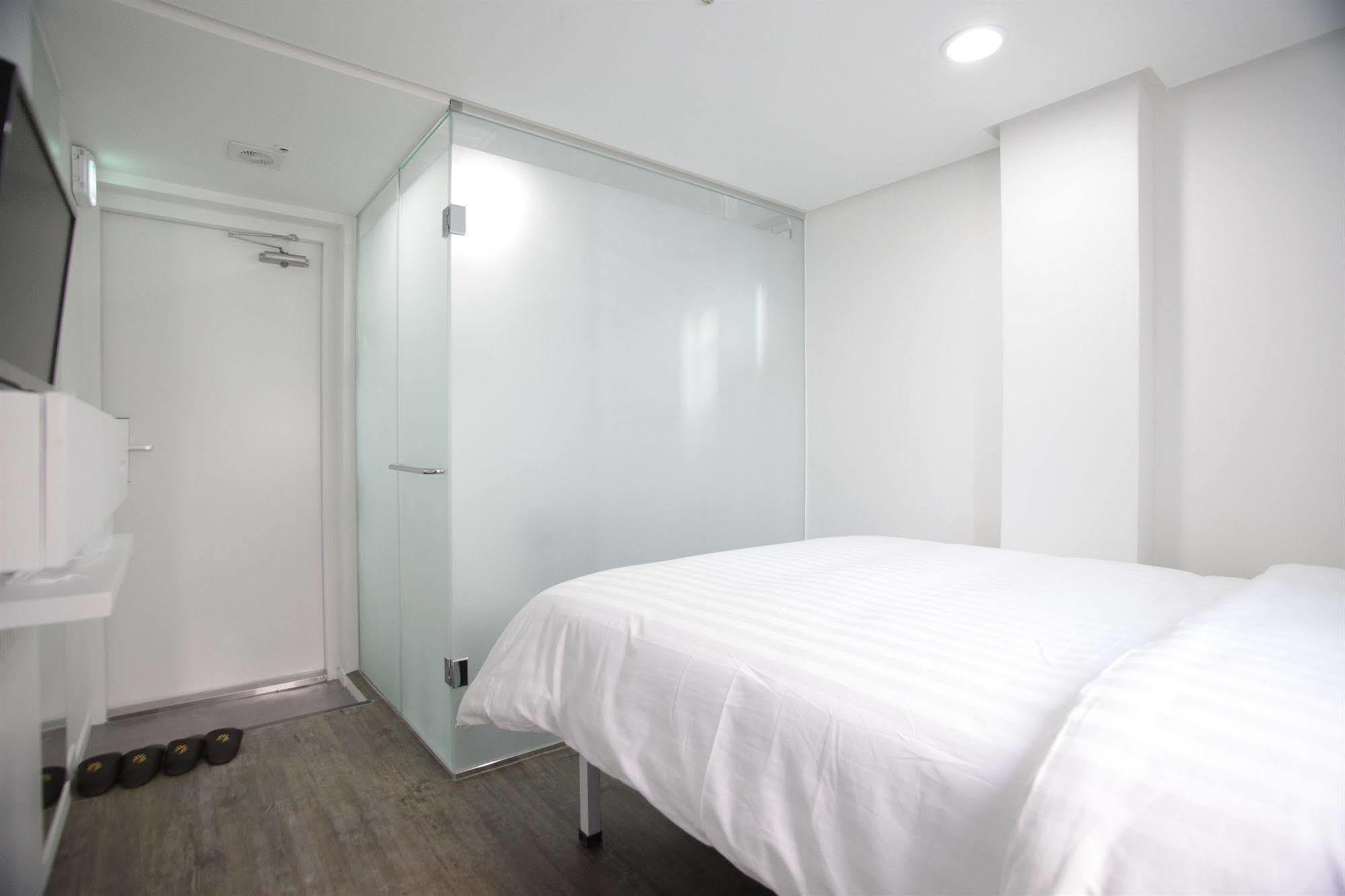 K-Pop Hotel Seoul Tower Esterno foto